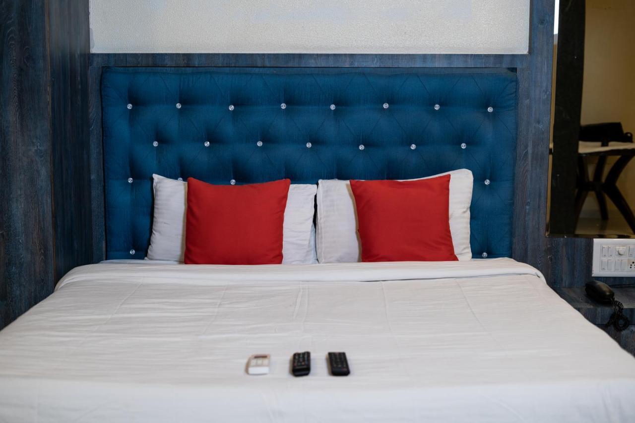 Hotel Mari Aai Residency Navi Mumbai Exterior photo